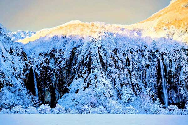 米子大瀑布　紅葉情報