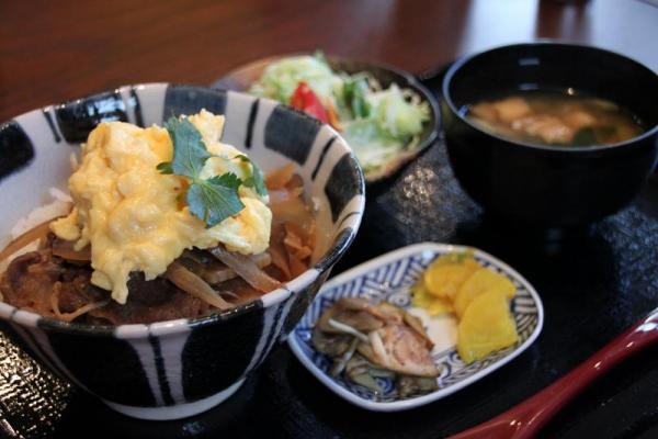 みそすき丼