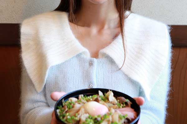 (28)松葉屋みそすき丼